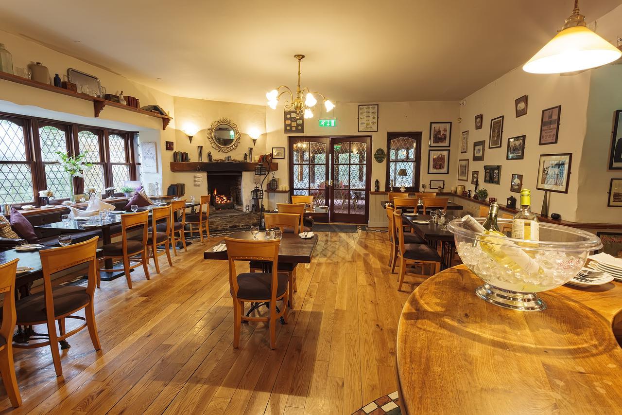 Chester Beatty Inn Ashford 외부 사진